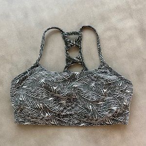 EUC All in Motion Sports Bra Botanical Bamboo Print Size Small